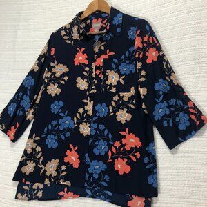 Chico's Women's Size 1 (S)‎ Dark Blue Floral Print Button Down